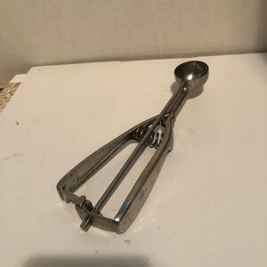 Vintage stainless steel  Ice Cream Scoop- for those warm summer days -used